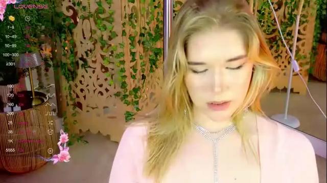 Thumbnail 2, smiley_mia_'s Stream at Chaturbate, 1 month ago