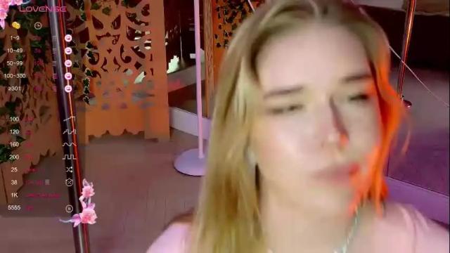 Thumbnail 3, smiley_mia_'s Stream at Chaturbate, 1 month ago