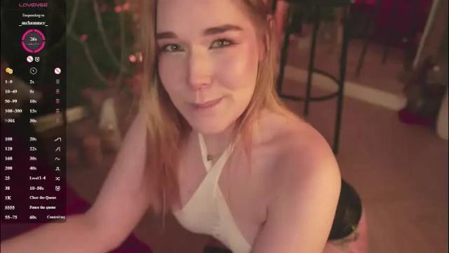 Image 12 of smiley_mia_ Stream on Chaturbate on 14 days ago