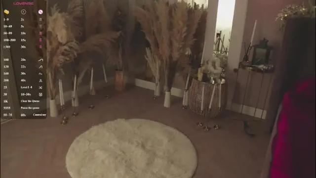 Image 10 of smiley_mia_ Stream on Chaturbate on 11 days ago