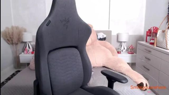 Image 2 of smileyouarehere Stream on Chaturbate on 23 days ago