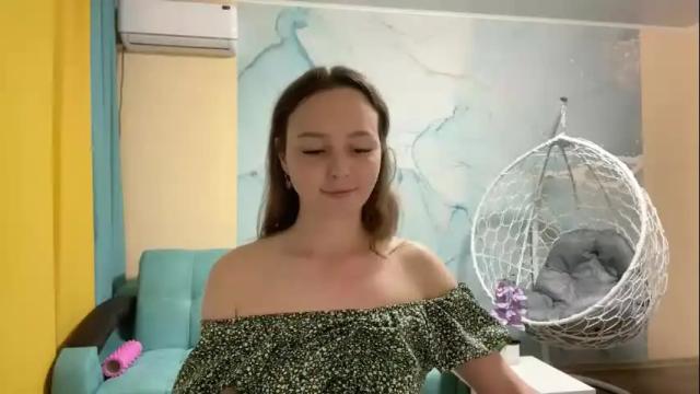 Image 3 of smiling_riddle Stream on Chaturbate on 1 month ago