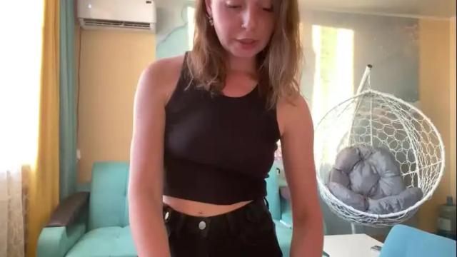 Image 3 of smiling_riddle Stream on Chaturbate on 1 month ago