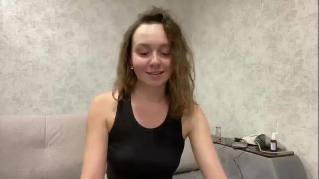 Image 2 of smiling_riddle Stream on Chaturbate on 1 month ago