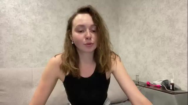 Image 7 of smiling_riddle Stream on Chaturbate on 1 month ago