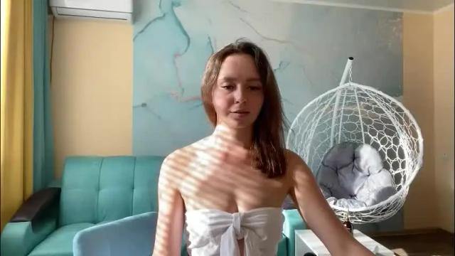 Image 6 of smiling_riddle Stream on Chaturbate on 3 months ago