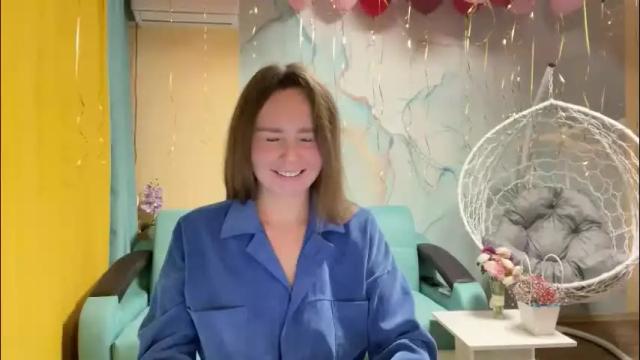 Image 2 of smiling_riddle Stream on Chaturbate on 1 month ago