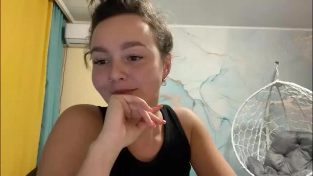 Image 12 of smiling_riddle Stream on Chaturbate on 1 month ago