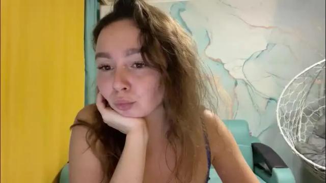 Image 6 of smiling_riddle Stream on Chaturbate on 29 days ago