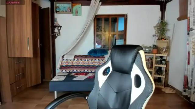 Image 3 of smilingsalor Stream on Chaturbate on 3 months ago