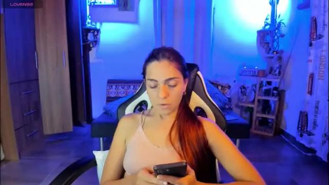 Image 4 of smilingsalor Stream on Chaturbate on 9 days ago