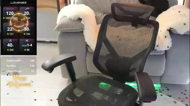 Image 4 of smilym Stream on Chaturbate on 1 day ago