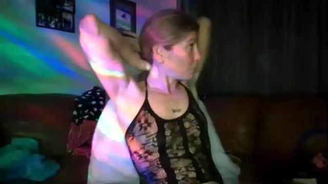 Image 6 of smokingpoptart420 Stream on Chaturbate on 12 months ago