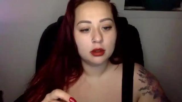 Image 10 of smokingxogemini Stream on Chaturbate on 17 months ago