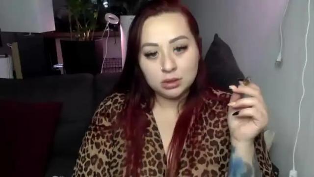 Image 4 of smokingxogemini Stream on Chaturbate on 17 months ago