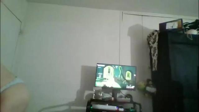 Image 10 of smoothvodka Stream on Chaturbate on 2 months ago