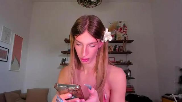 Image 4 of sn0wcat Stream on Chaturbate on 1 month ago
