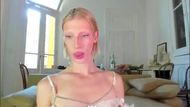 Image 2 of sn0wcat Stream on Chaturbate on 1 month ago