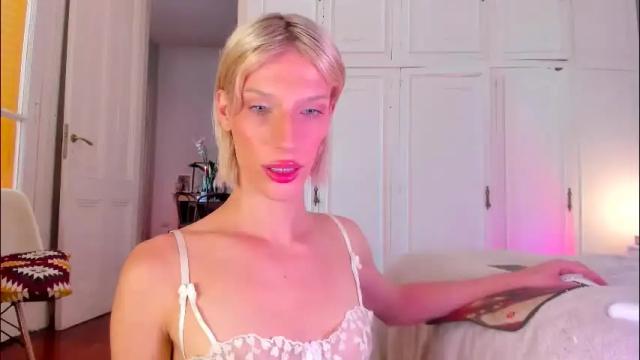 Image 12 of sn0wcat Stream on Chaturbate on 18 days ago