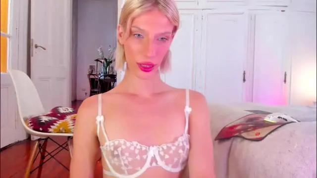 Image 7 of sn0wcat Stream on Chaturbate on 18 days ago