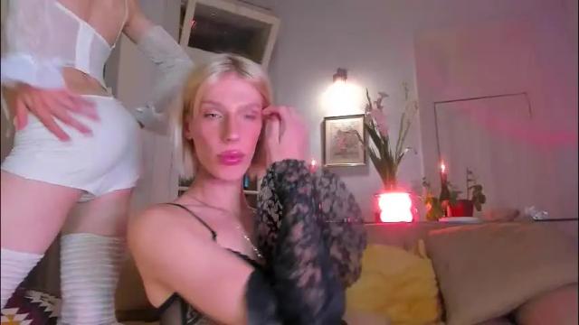 Image 2 of sn0wcat Stream on Chaturbate on 16 days ago