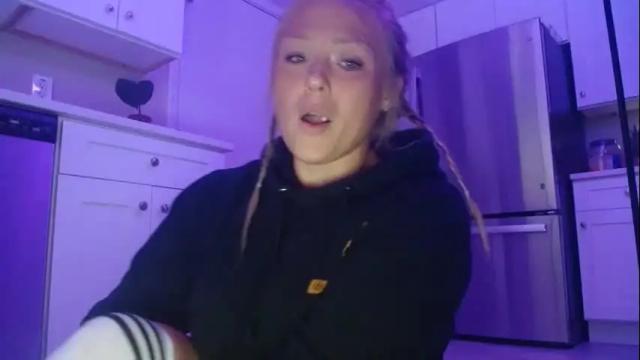 Image 4 of sneakyalicek Stream on Chaturbate on 5 months ago