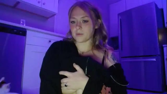 Image 6 of sneakyalicek Stream on Chaturbate on 2 months ago