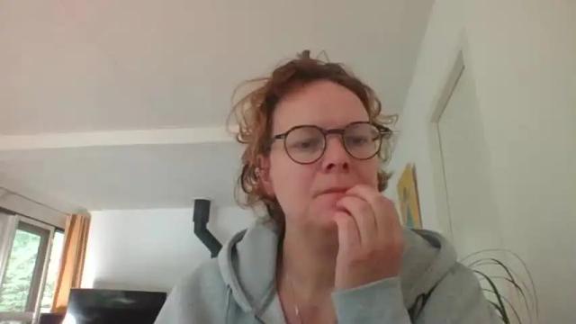 Image 3 of snoeske Stream on Chaturbate on 20 months ago