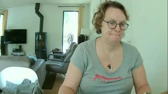 Image 12 of snoeske Stream on Chaturbate on 12 days ago