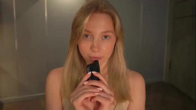 Thumbnail 3, snow_is_falling's Stream at Chaturbate, 23 days ago