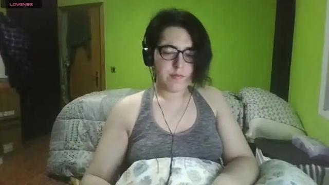 Image 6 of snow_rose23 Stream on Chaturbate on 15 months ago