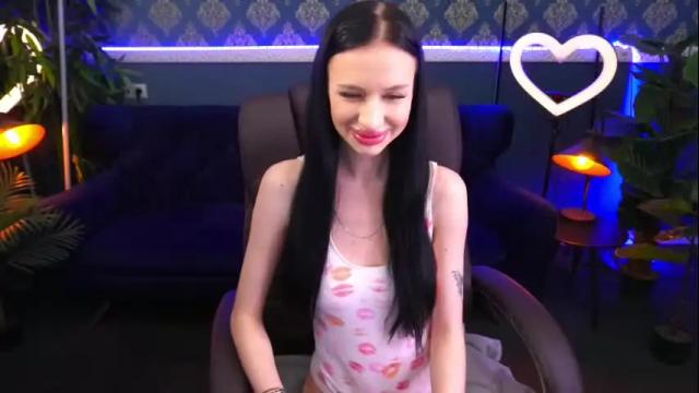 Image 2 of snow_whiteeex Stream on Chaturbate on 1 month ago
