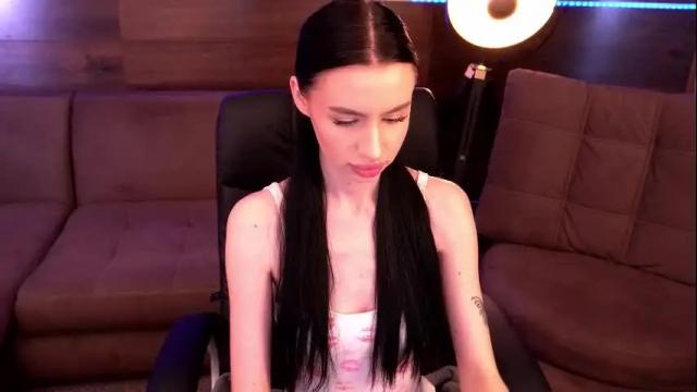 Image 2 of snow_whiteeex Stream on Chaturbate on 1 month ago