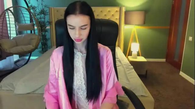 Image 11 of snow_whiteeex Stream on Chaturbate on 1 month ago