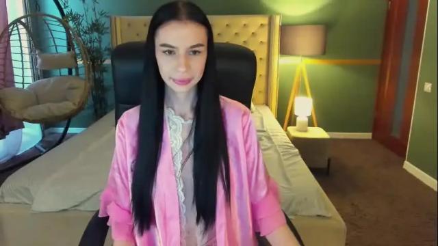 Image 4 of snow_whiteeex Stream on Chaturbate on 1 month ago