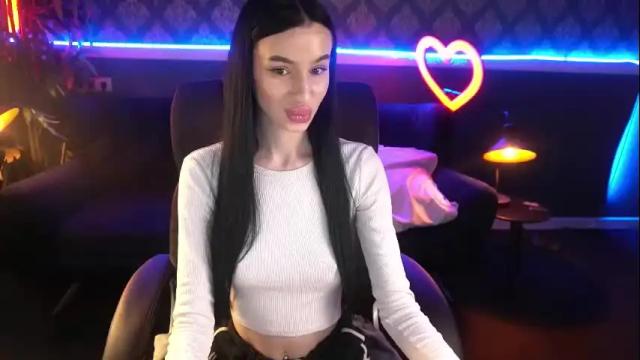 Image 10 of snow_whiteeex Stream on Chaturbate on 25 days ago