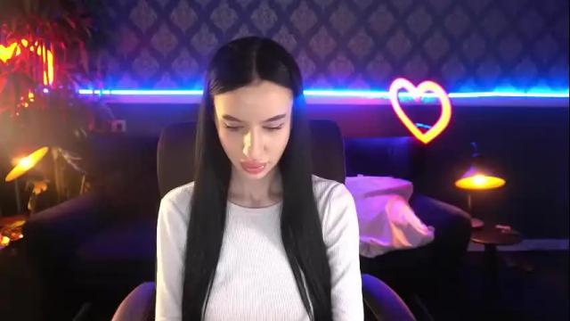Image 7 of snow_whiteeex Stream on Chaturbate on 25 days ago