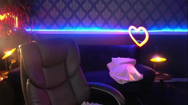 Image 8 of snow_whiteeex Stream on Chaturbate on 25 days ago