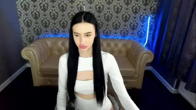 Image 11 of snow_whiteeex Stream on Chaturbate on 23 days ago