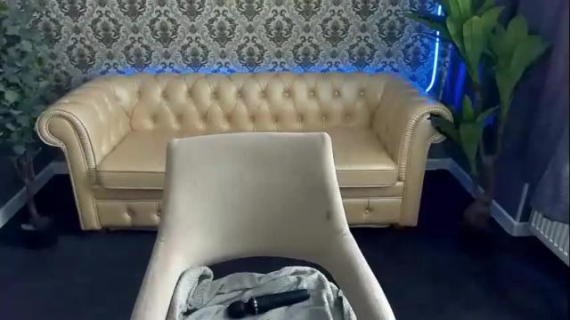 Image 7 of snow_whiteeex Stream on Chaturbate on 12 days ago