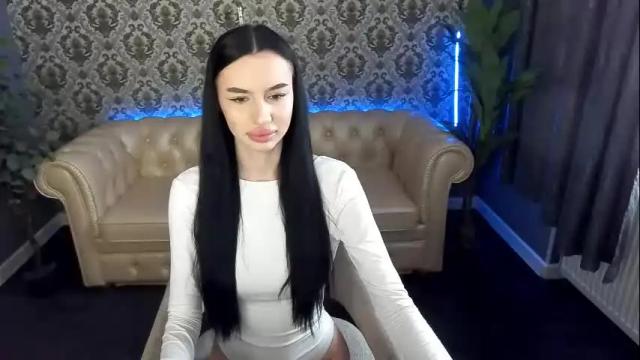 Image 3 of snow_whiteeex Stream on Chaturbate on 4 days ago