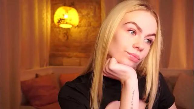 Thumbnail 1, snowbarbieee's Stream at Chaturbate, 2 months ago