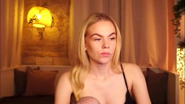 Thumbnail 3, snowbarbieee's Stream at Chaturbate, 2 months ago