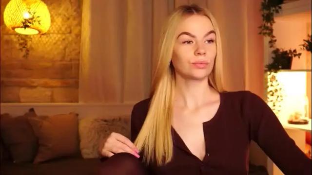 Thumbnail 2, snowbarbieee's Stream at Chaturbate, 1 month ago