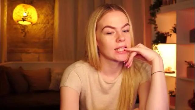 Thumbnail 3, snowbarbieee's Stream at Chaturbate, 1 month ago