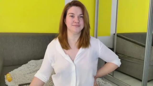 Image 3 of snowflakec Stream on Chaturbate on 15 months ago