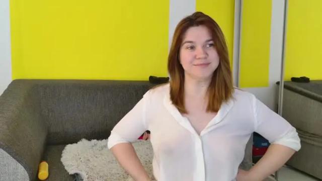 Image 4 of snowflakec Stream on Chaturbate on 14 months ago
