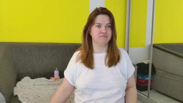 Image 6 of snowflakec Stream on Chaturbate on 14 months ago