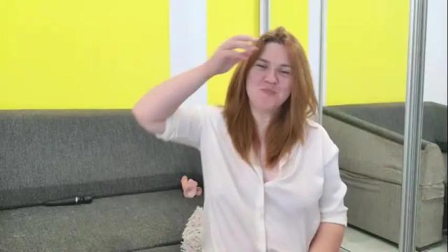 Image 10 of snowflakec Stream on Chaturbate on 3 months ago