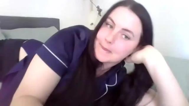 Image 5 of snowflakehoe99 Stream on Chaturbate on 13 months ago